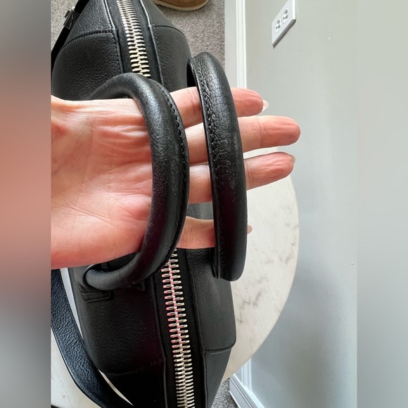 Givenchy Antigona medium textured-leather tote - Picture 6 of 13